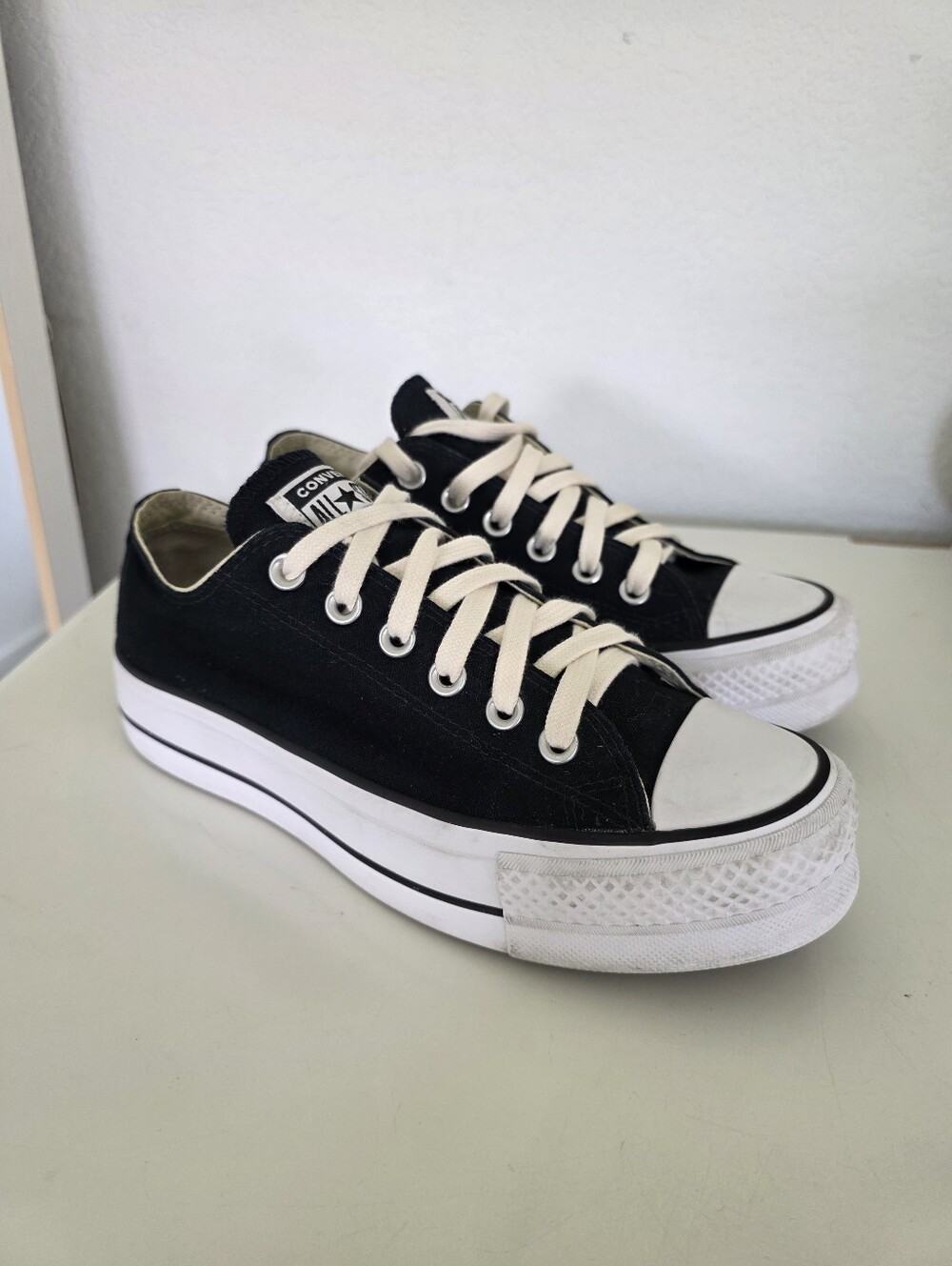 Converse Chuck Taylor All Star Lift Low-Top Platform Sneakers. Black